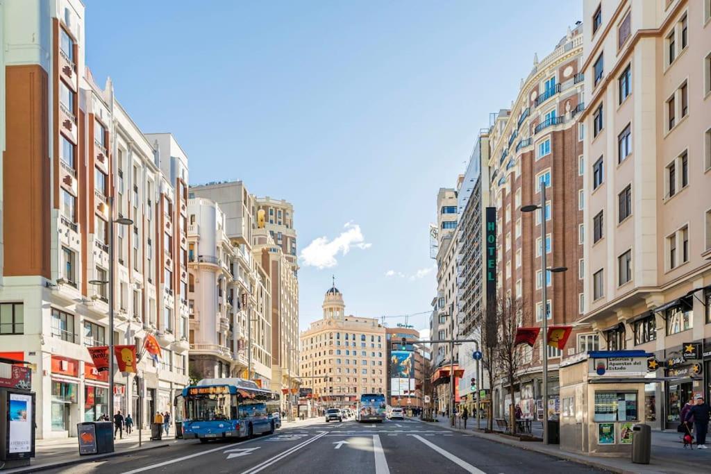 Agradable Estudio 3 Personas / 2 Camas En Gran Via Madrid Exterior foto